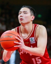 半岛体育全站-青岛顶薪签约王奕博物超所值 末节大外援阵容展现教练战术魄力