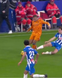 半岛体育app下载-皇马输球安帅暴怒：主裁和VAR都莫名其妙